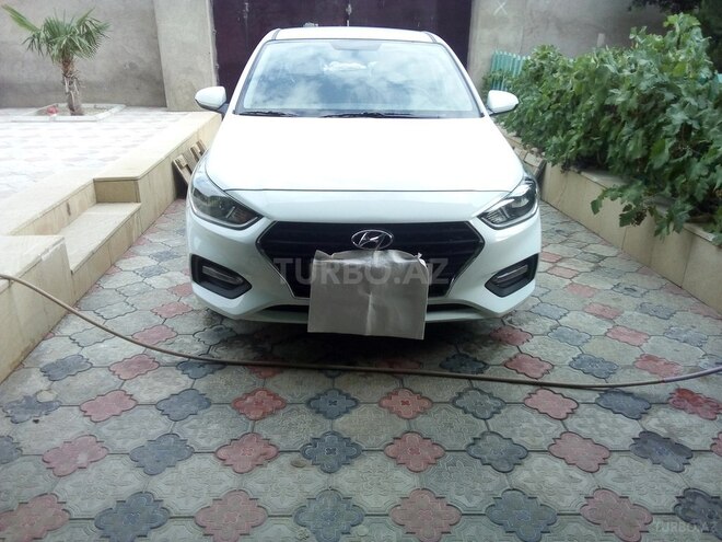 Hyundai Accent 2018, 18,000 km - 1.6 л - Bakı