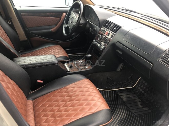Mercedes C 240 2000, 250,000 km - 2.4 l - Bakı