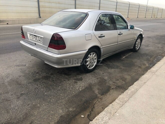Mercedes C 240 2000, 250,000 km - 2.4 l - Bakı
