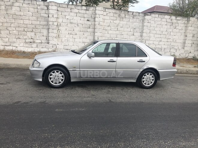 Mercedes C 240 2000, 250,000 km - 2.4 l - Bakı