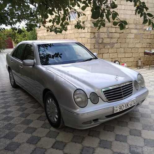 Mercedes E 240 1999, 275,000 km - 2.4 l - Bakı