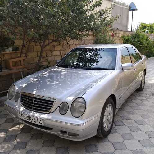 Mercedes E 240 1999, 275,000 km - 2.4 l - Bakı