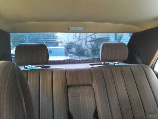 Mercedes E 230 1988, 259,860 km - 2.3 l - Bakı