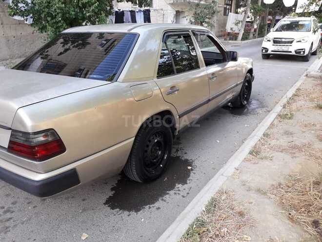 Mercedes E 230 1988, 259,860 km - 2.3 l - Bakı