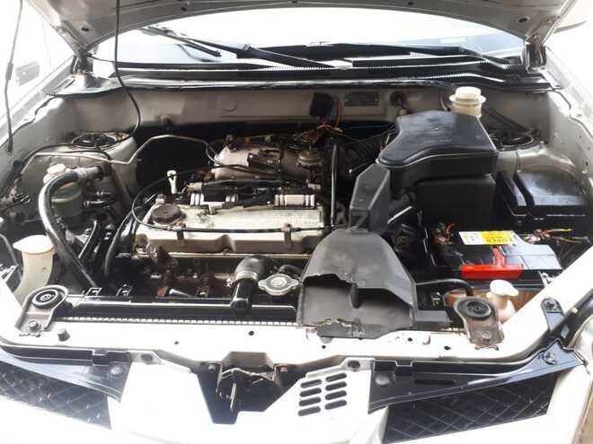 Mitsubishi Outlander 2002, 25,000 km - 0.4 л - Bakı