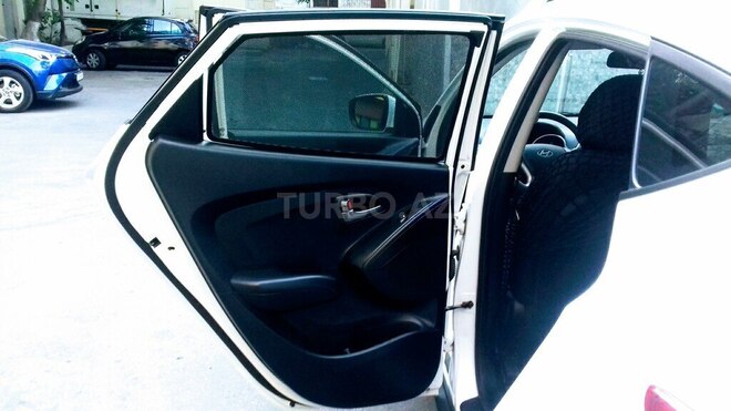 Hyundai ix35 2013, 95,000 km - 2.0 l - Bakı