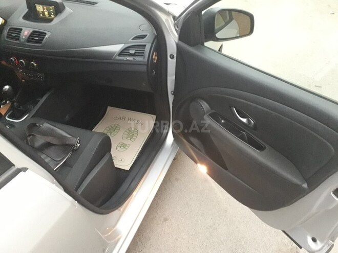 Renault Megane 2011, 252,000 km - 1.5 л - Bakı