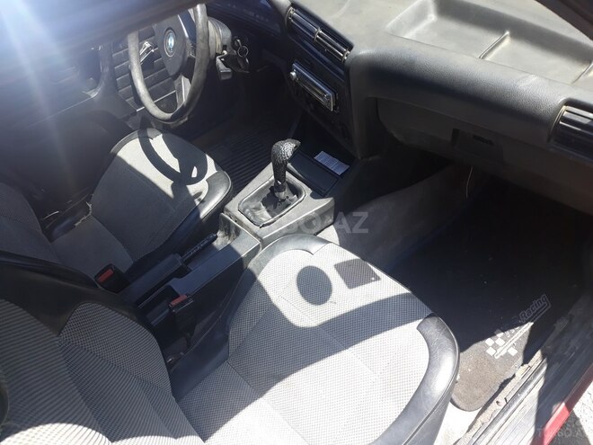 BMW  1990, 180,000 km - 1.9 l - Bakı