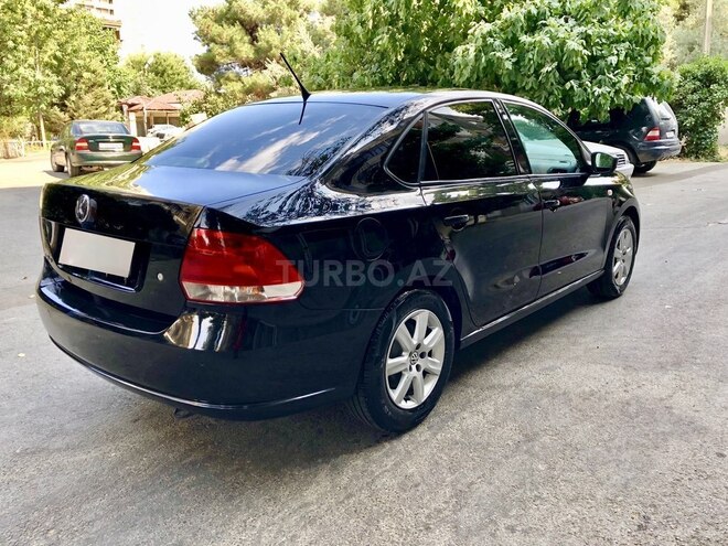 Volkswagen Polo 2013, 120,000 km - 1.6 l - Bakı