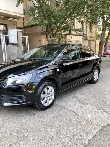 Volkswagen Polo 2013, 120,000 km - 1.6 l - Bakı