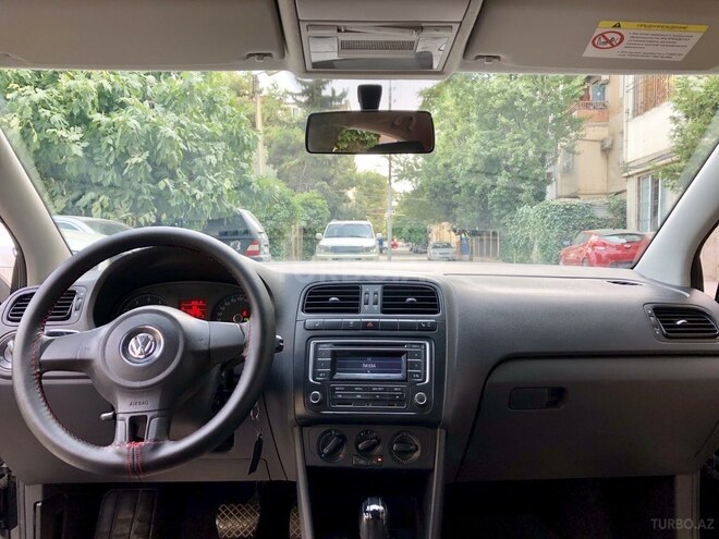 Volkswagen Polo 2013, 120,000 km - 1.6 l - Bakı