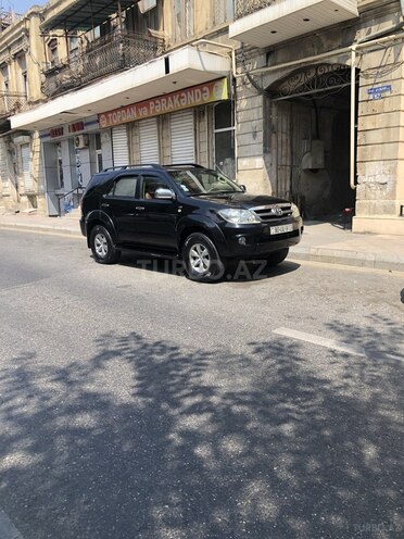 Toyota Fortuner 2005, 167,000 km - 4.0 l - Bakı