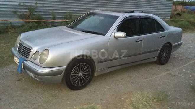 Mercedes E 220 1997, 350,000 km - 2.2 l - Bakı