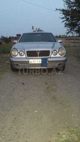 Mercedes E 220 1997, 350,000 km - 2.2 l - Bakı