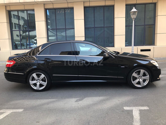 Mercedes E 250 0, 0 km - 1.8 л - Bakı