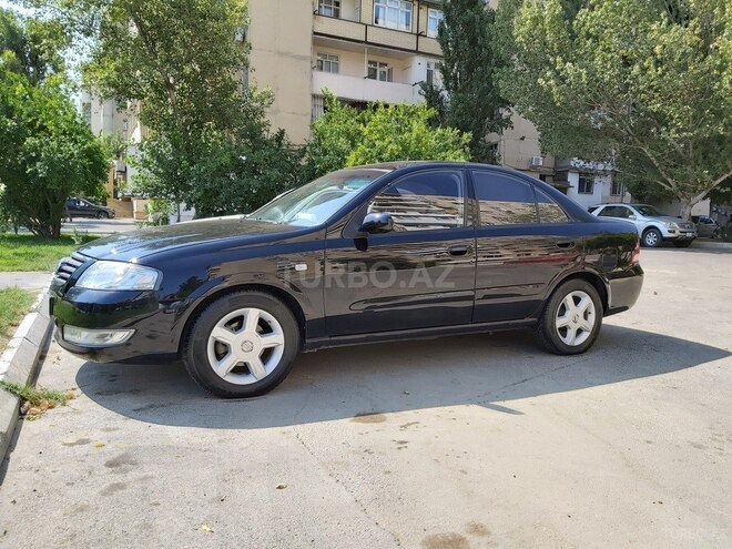 Nissan Sunny 2008, 240,000 km - 1.6 l - Bakı