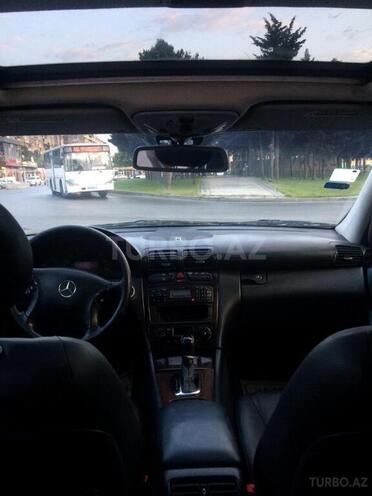 Mercedes C 320 2001, 256,000 km - 3.2 l - Bakı
