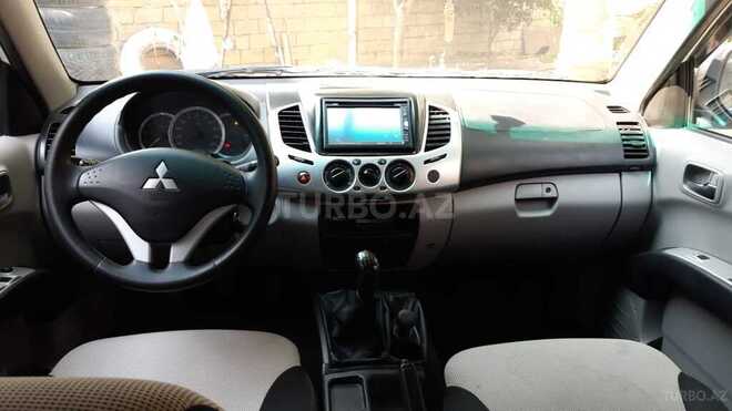 Mitsubishi L200 2015, 116,000 km - 2.5 l - Bakı