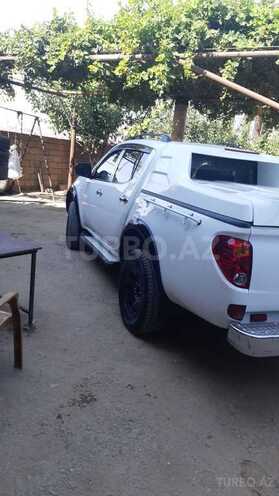 Mitsubishi L200 2015, 116,000 km - 2.5 l - Bakı