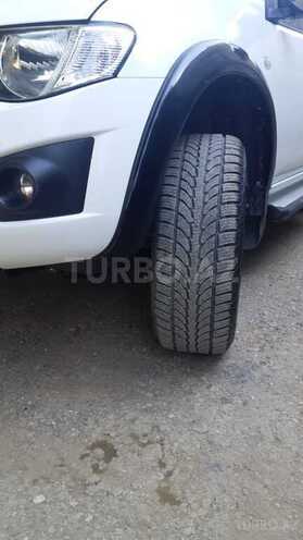 Mitsubishi L200 2015, 116,000 km - 2.5 l - Bakı