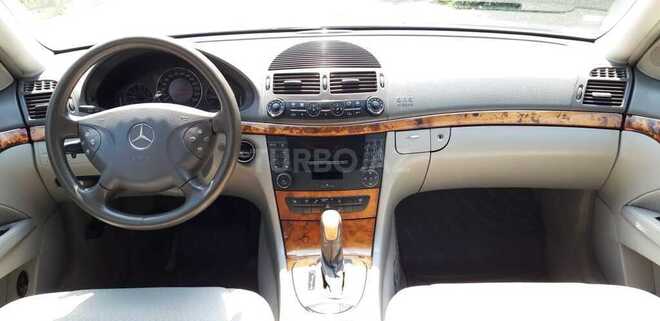 Mercedes E 240 2002, 124,666 km - 2.4 l - Bakı