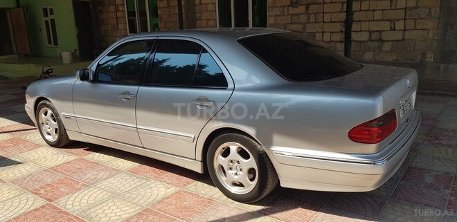 Mercedes E 240 2001, 100,000 km - 2.6 l - Bərdə