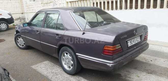 Mercedes E 230 1992, 298,000 km - 2.3 l - Bakı