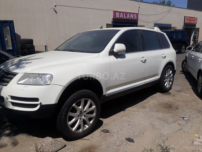 Volkswagen Touareg 2004, 180,000 km - 4.2 l - Bakı