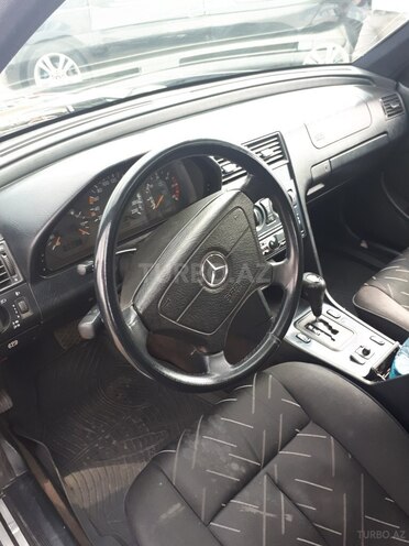 Mercedes C 220 2000, 3,000,000 km - 2.2 l - Bakı