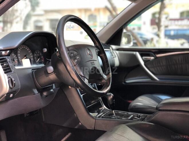 Mercedes E 200 2001, 234,000 km - 2.0 l - Bakı