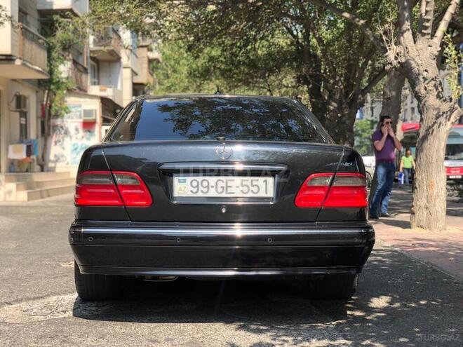 Mercedes E 200 2001, 234,000 km - 2.0 l - Bakı