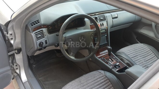 Mercedes E 240 1999, 345,000 km - 2.4 l - Bakı