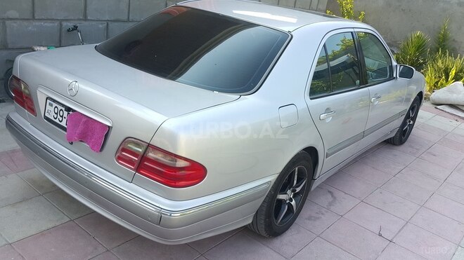 Mercedes E 240 1999, 345,000 km - 2.4 l - Bakı