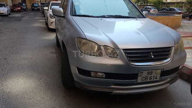 Mitsubishi Airtrek 2003, 214,000 km - 2.0 л - Bakı
