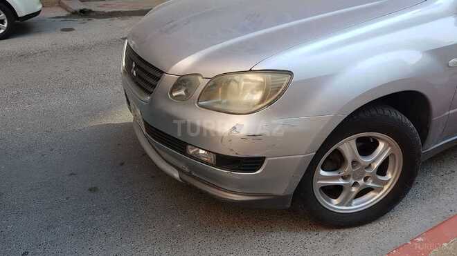 Mitsubishi Airtrek 2003, 214,000 km - 2.0 л - Bakı