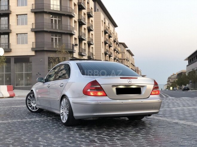Mercedes E 320 2003, 243,000 km - 3.2 л - Bakı