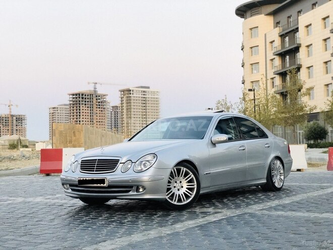 Mercedes E 320 2003, 243,000 km - 3.2 л - Bakı
