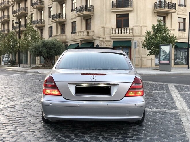 Mercedes E 320 2003, 243,000 km - 3.2 л - Bakı