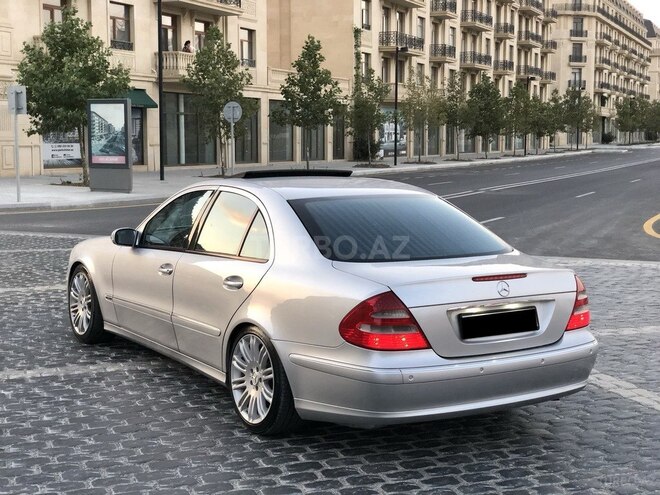 Mercedes E 320 2003, 243,000 km - 3.2 л - Bakı