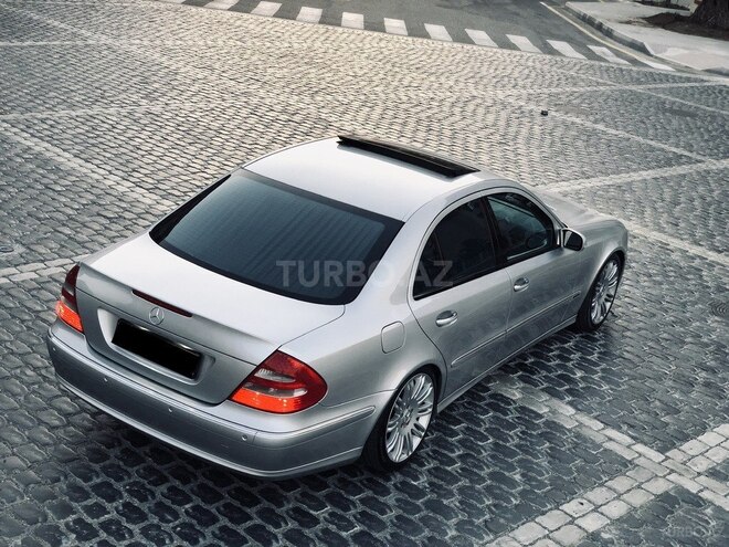 Mercedes E 320 2003, 243,000 km - 3.2 л - Bakı