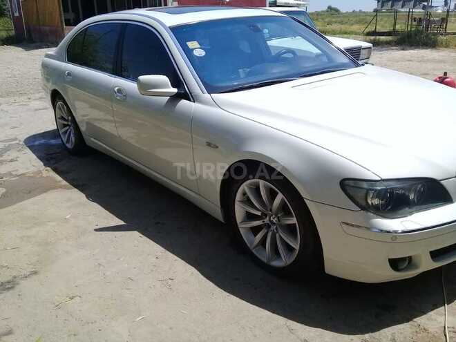 BMW 750 2009, 150,000 km - 4.8 l - Beyləqan