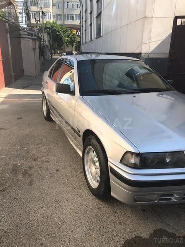 BMW 318 1992, 250,000 km - 1.5 l - Bakı
