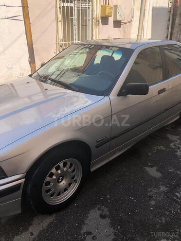 BMW 318 1992, 250,000 km - 1.5 l - Bakı
