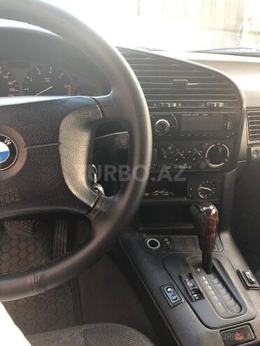 BMW 318 1992, 250,000 km - 1.5 l - Bakı