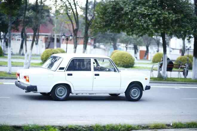 LADA (VAZ) 2107 2006, 150,000 km - 0.2 л - Lənkəran