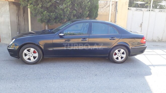 Mercedes E 240 2005, 124,588 km - 2.6 l - Bakı