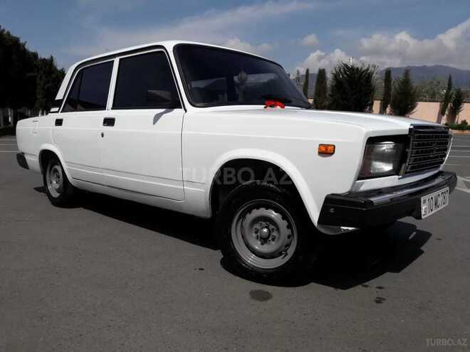 LADA (VAZ) 2107 2003, 300,000 km - 0.2 l - Zaqatala