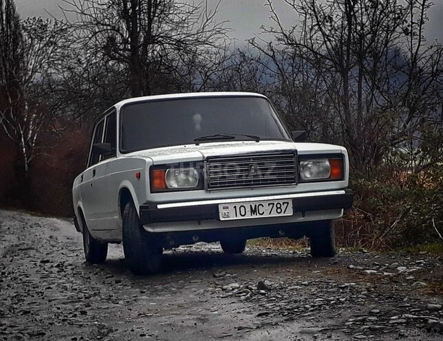 LADA (VAZ) 2107 2003, 300,000 km - 0.2 l - Zaqatala