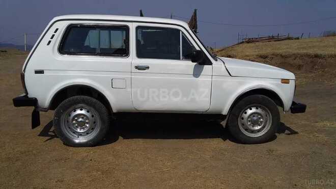 LADA (VAZ) Niva 1997, 170,000 km - 1.7 l - Lerik