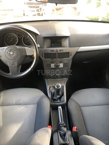 Opel Astra 2006, 204,171 km - 1.3 л - Bakı